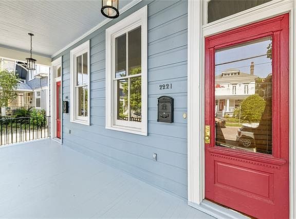 2nd image of 2221 General Pershing St