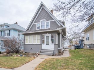 335 S 8th Ave, West Bend, WI 53095