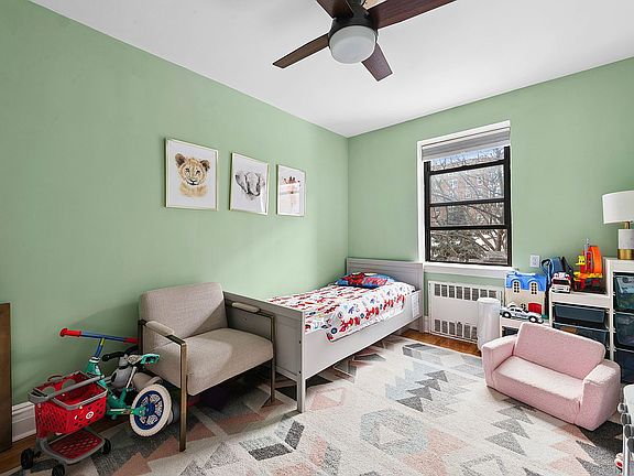 4th image of 138 71st St APT D1