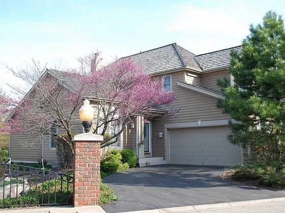 2308 Brookside Ct photo 1