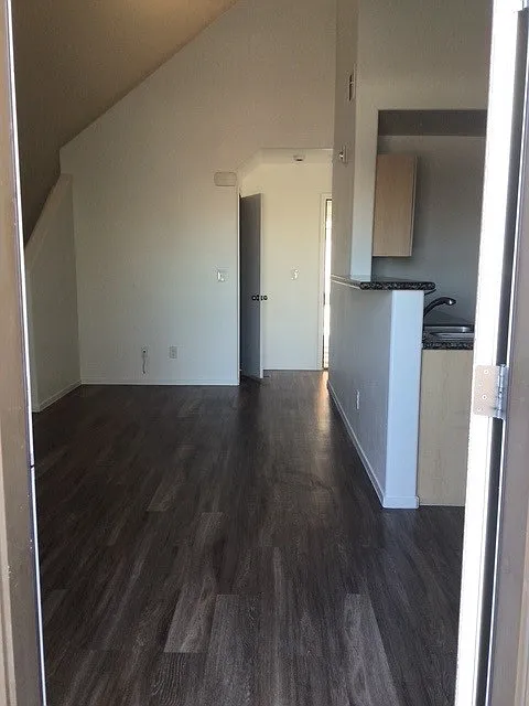 2 bed, 2.5 bath, 1020 sqft, $1,749 — Photo 3