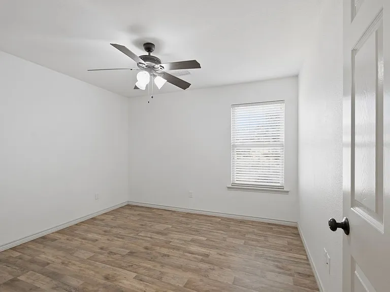 1118 Cedar Creek Rd — Photo 30