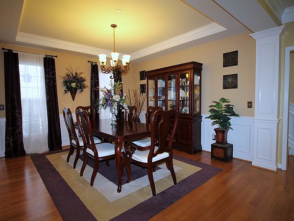 5th image of 8804 Caswick Ct