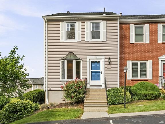 3rd image of 601 Mallard Way
