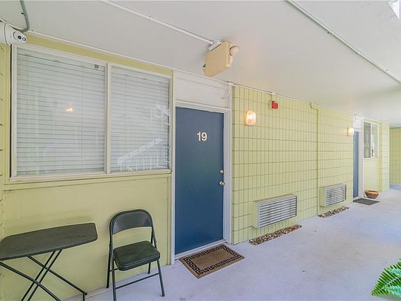 2nd image of 1301 S Howard Ave APT A19