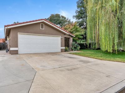 6352 N Genoa Ave, Fresno, CA, 93722