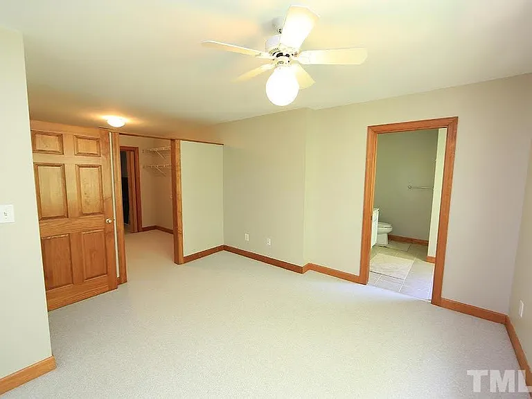 212 Columbia Pl W — Photo 8