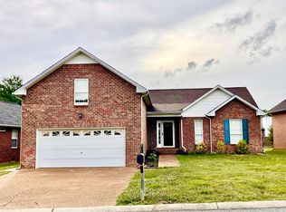 118 Edgeview Dr, Hendersonville, TN 37075