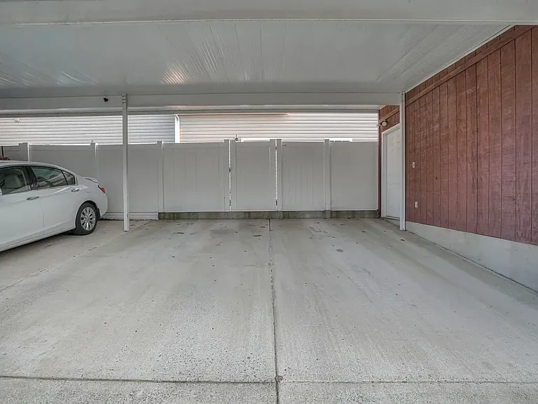214 Rowlette Cir #214 — Photo 4