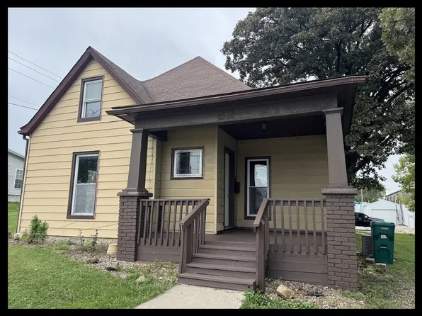 52 S Rutherford St, Macon, MO 63552