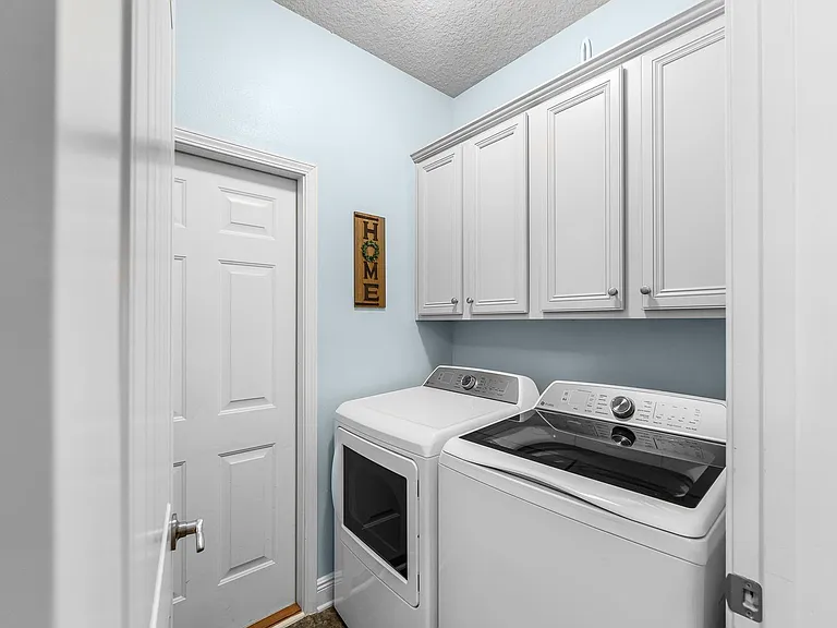 270 Whispering Lake Dr — Photo 13