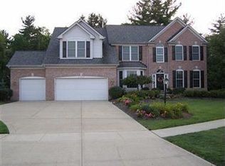 21457 Oakhurst Ln, Strongsville, OH 44149