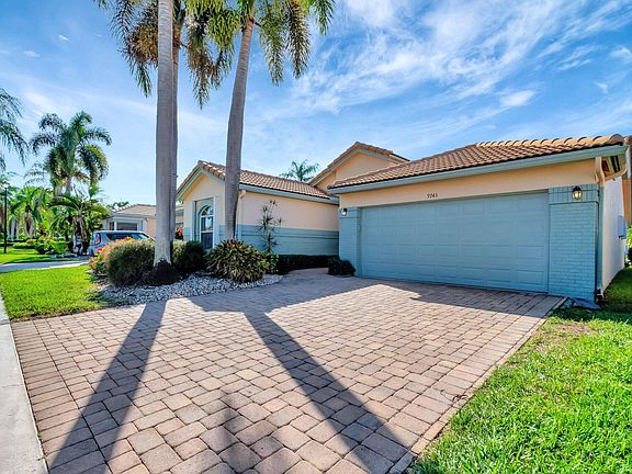 2nd image of 9743 Harbour Lake Circle