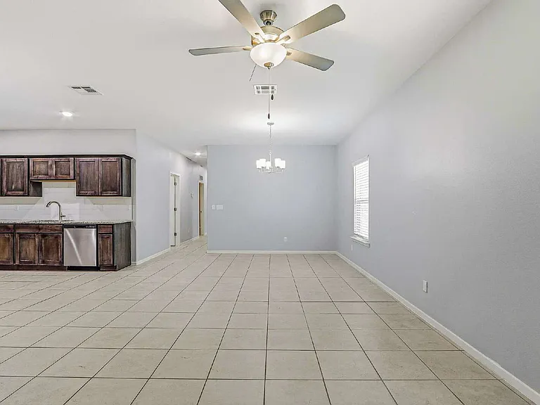 11500 Summer Dr #B — Photo 20