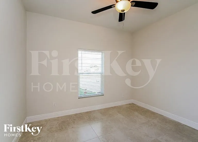 2120 NW 16th Pl — Photo 11