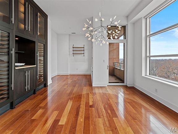 4th image of 8025 Maryland Ave Unit 6A
