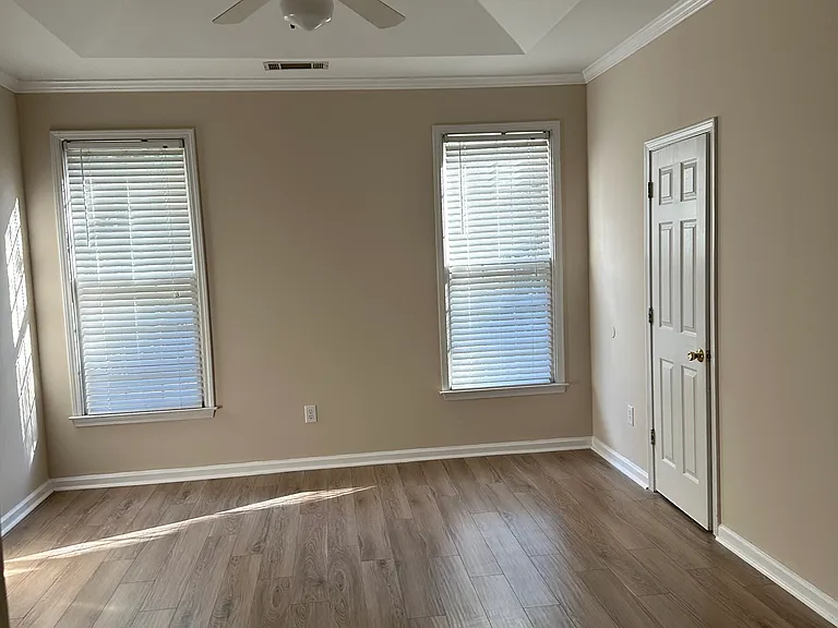 125 Quay Cir — Photo 6