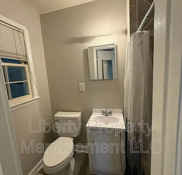 475 Albemarle Dr — Photo 13