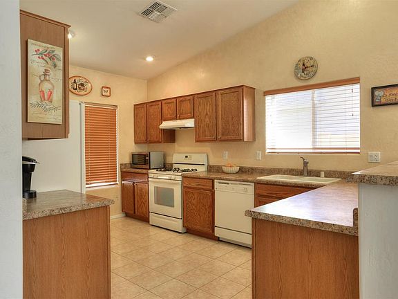 2nd image of 15437 W Hope Dr