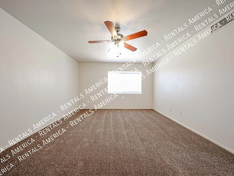 2361 W Myrtle Dr — Photo 18