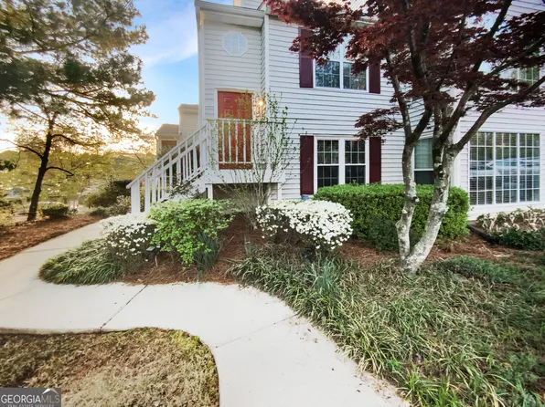 110 Glenleaf Dr, Peachtree Corners, GA 30092