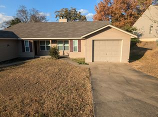 1980 E Wilkins Pl #1980, Fayetteville, AR 72703