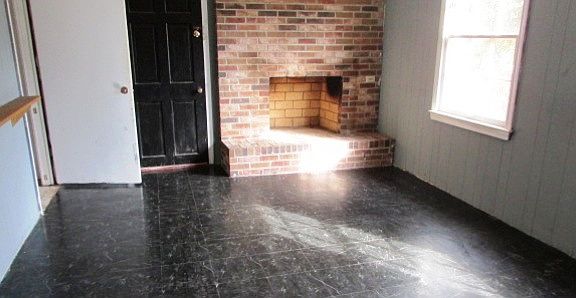 2nd image of 204 Anglewood Dr