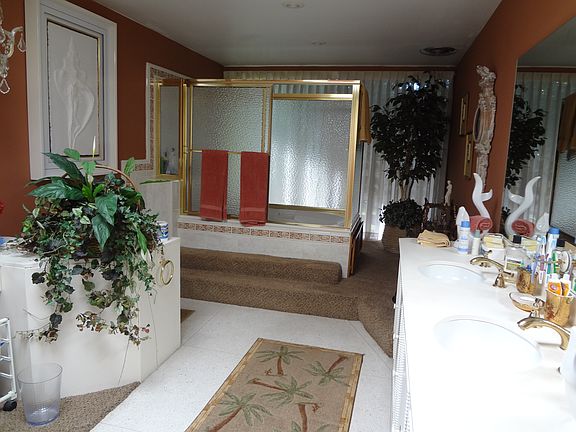 5th image of 3648 Parkside Dr