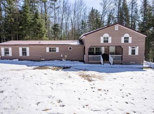143 Pinetree Way, Gloversville, NY 12078