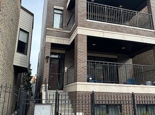 1242 W Grace St #2, Chicago, IL 60613