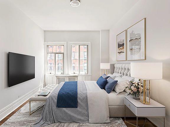 4th image of 45 E 66th St #3SE