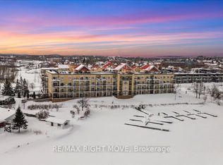 Elgin Bay Club, Orillia, ON L3V 1T1