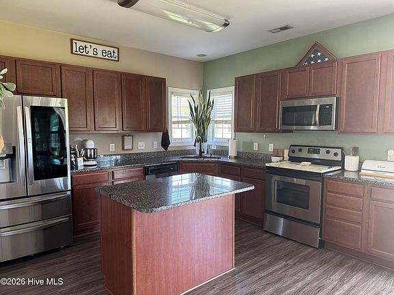 3rd image of 503 Newhan Court