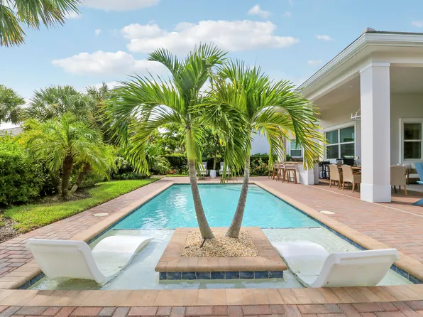 9952 REGENCY Way, Palm Beach Gardens, FL 33412