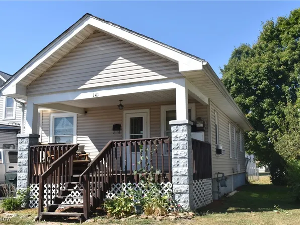 141 N 14th St, Coshocton, OH 43812