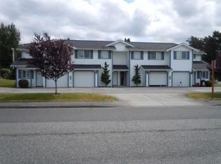 260 8th St, Blaine, WA 98230