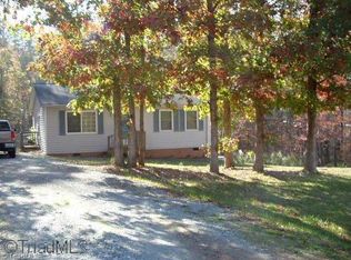 147 Hollybrook Cir, Lexington, NC 27292