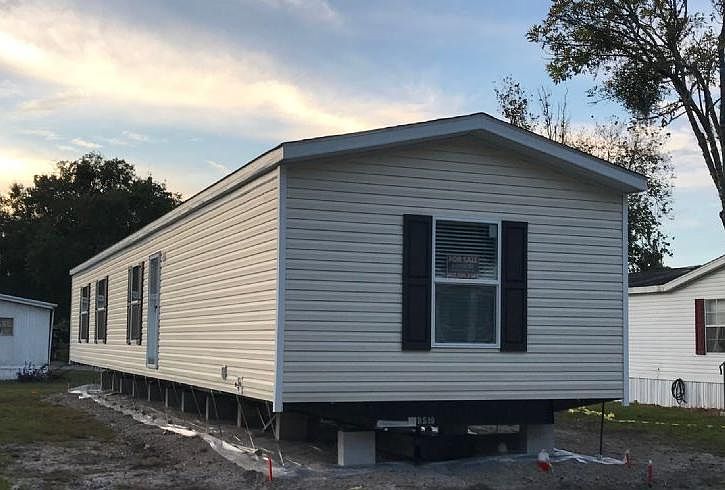 1st image of 2343 Siesta Ln