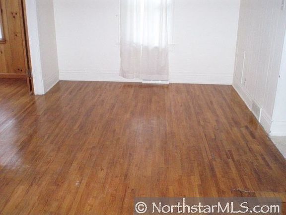 4th image of 119 Magnolia Ave E