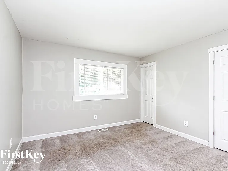 5837 Walsham Way — Photo 8