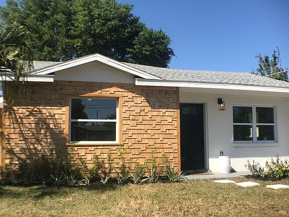 3rd image of 3509 W Rogers Ave