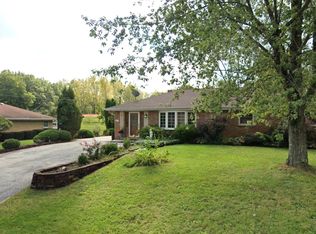 8835 W 93rd Pl, Hickory Hills, IL