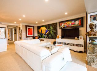 222 Harbour Dr APT 506, Naples, FL 34103