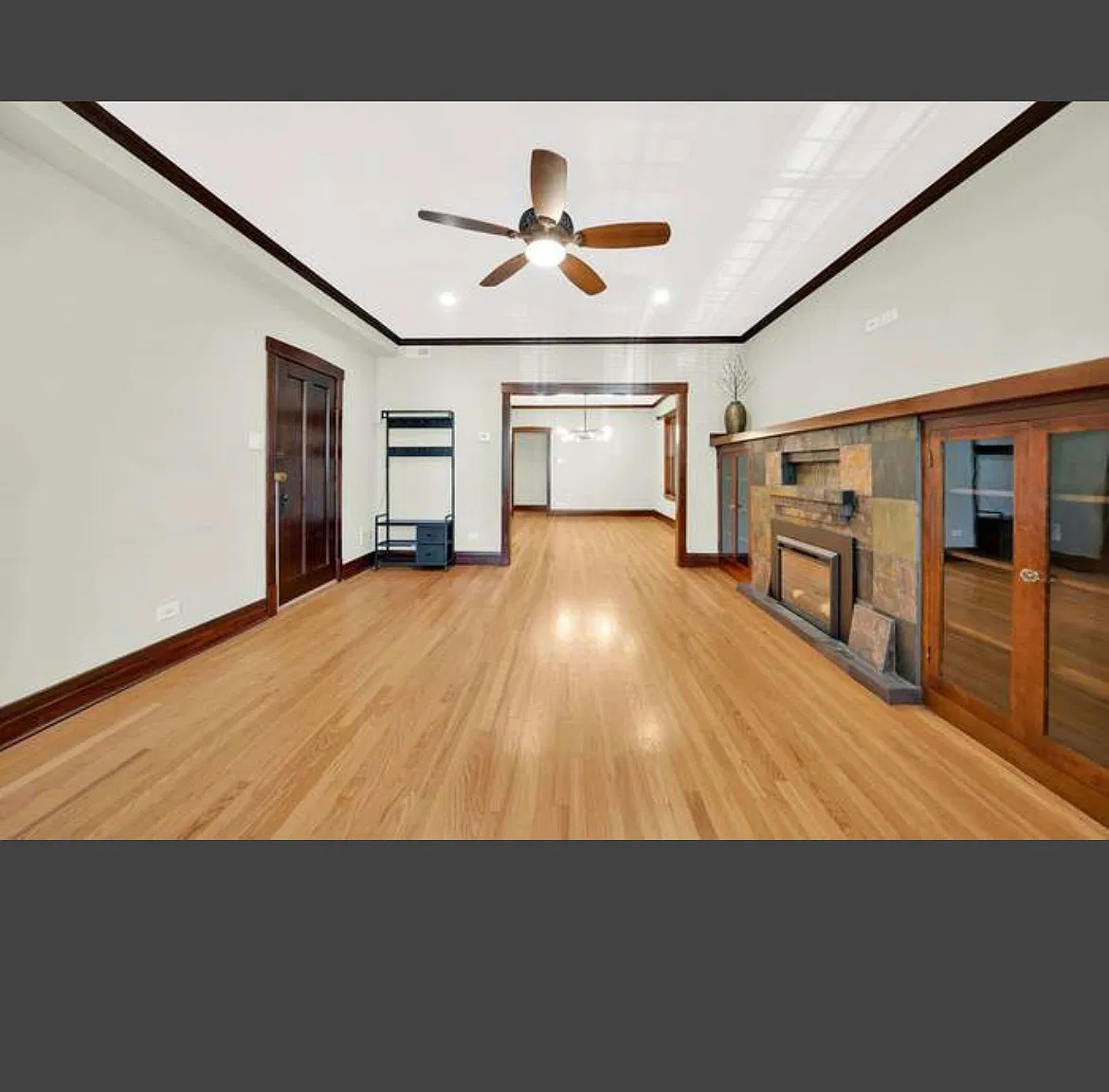 5345 W Montrose Ave — Photo 2