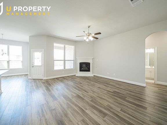 3rd image of 309 Arbury Dr