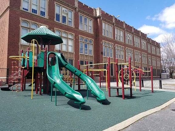 5th image of 3814 N St Louis Ave #2B