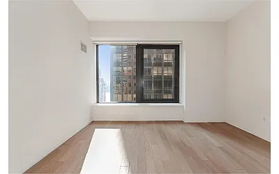 Rented by R New York