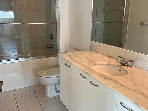 3rd image of 133 NE 2nd Ave APT 2113