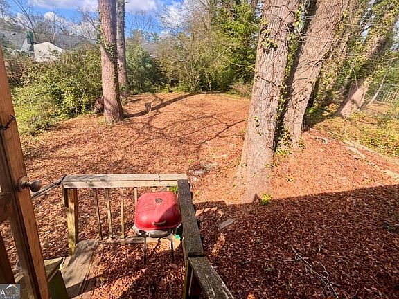 3rd image of 1765 Beecher St SW