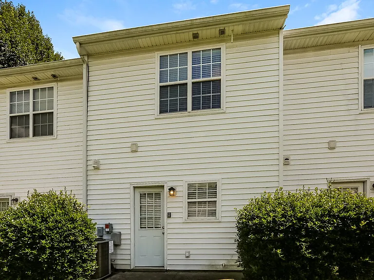 3019 Nevin Place Dr — Photo 16